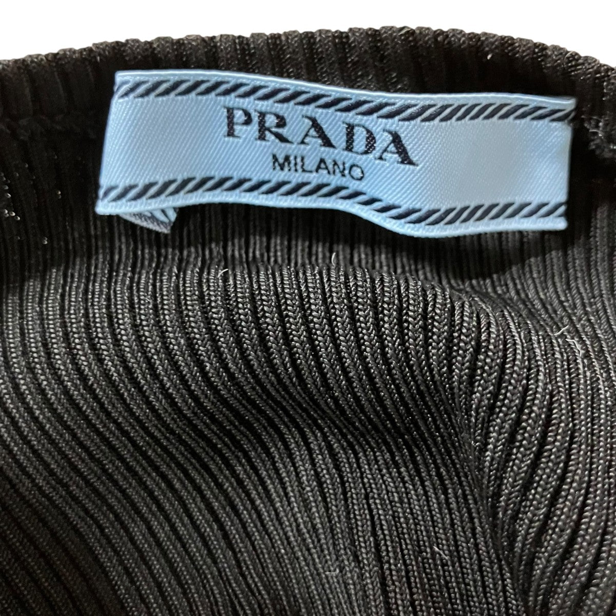PRADA 三角プレートロゴニット 古着・中古-5枚目のアイテム画像