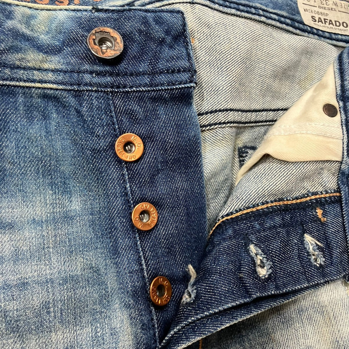 DIESEL(ディーゼル) クラッシュ加工デニムパンツ WASH0886P インディゴ