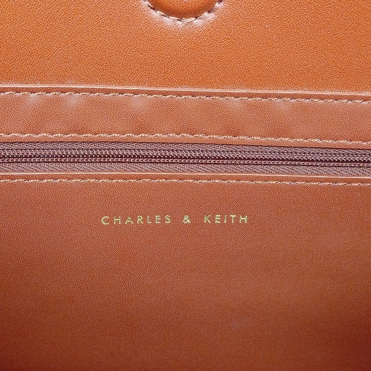 CHARLES ＆ KEITH ダブルハンドルショルダーバッグ 古着・中古-8枚目のアイテム画像