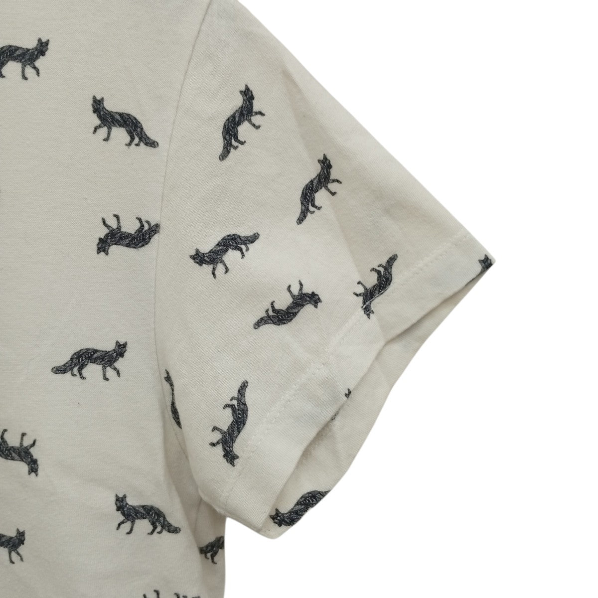MAISON KITSUNE キツネシルエット総柄Tシャツ 古着・中古-7枚目のアイテム画像