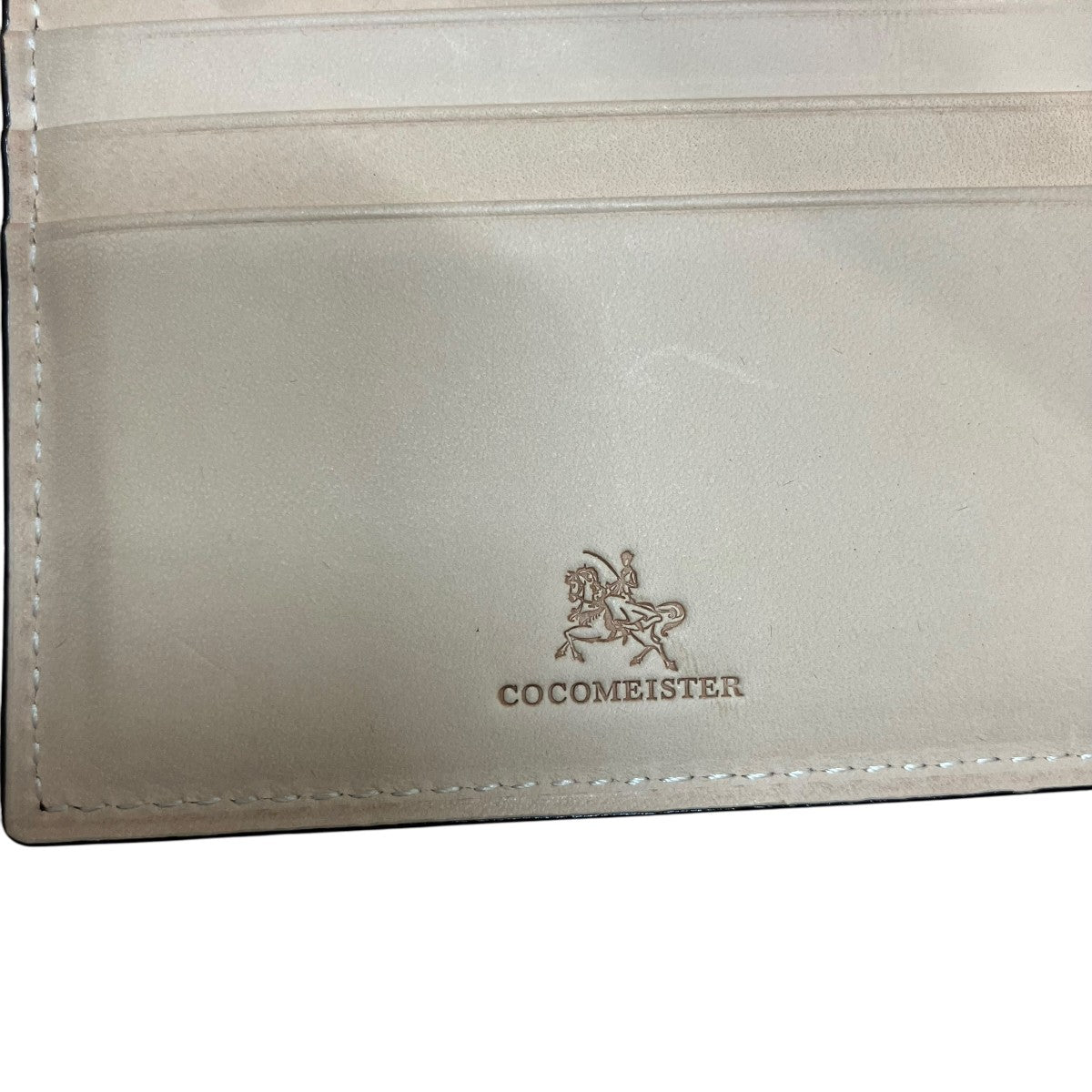 2つ折り財布
