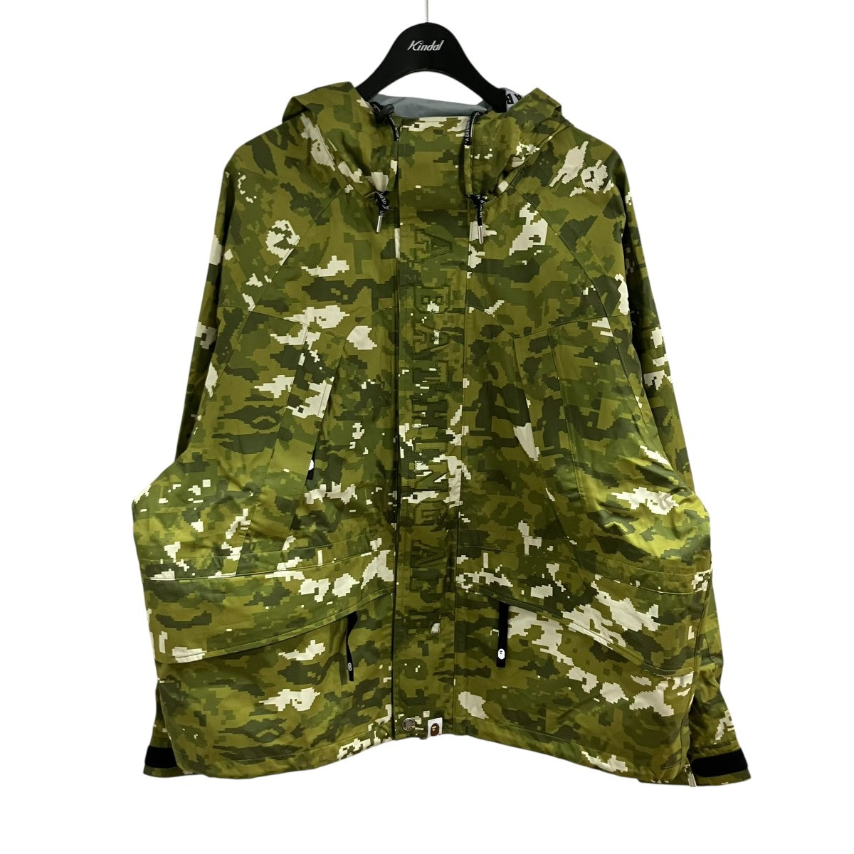 A BATHING APE ピクセルカモスノーボード2レイヤージャケット 古着・中古-1枚目のアイテム画像