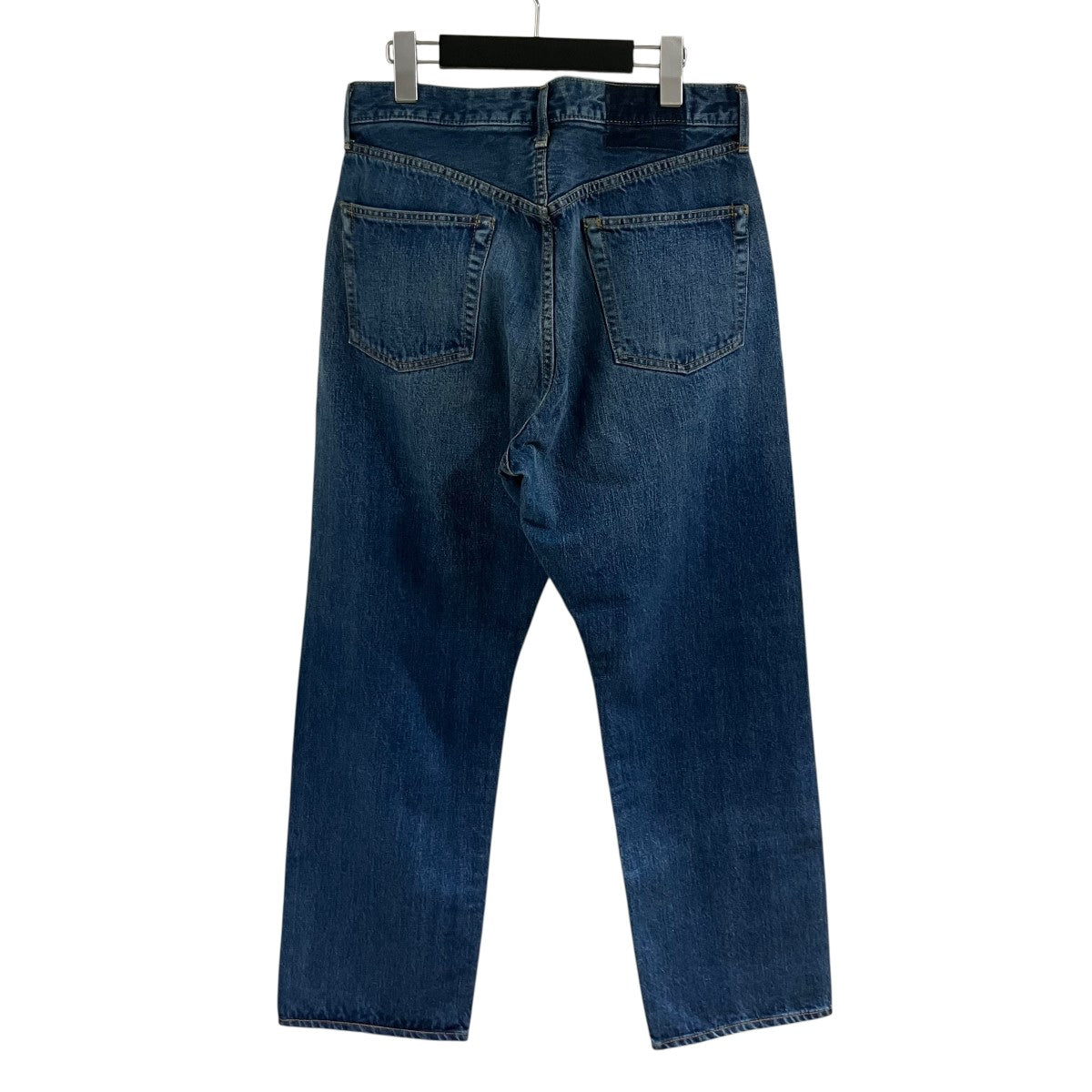 ウォッシュド加工デニムパンツ