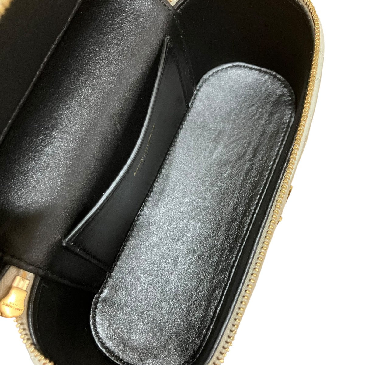 Saint Laurent Paris ギャビー ミディアムバニティバッグ 古着・中古-7枚目のアイテム画像