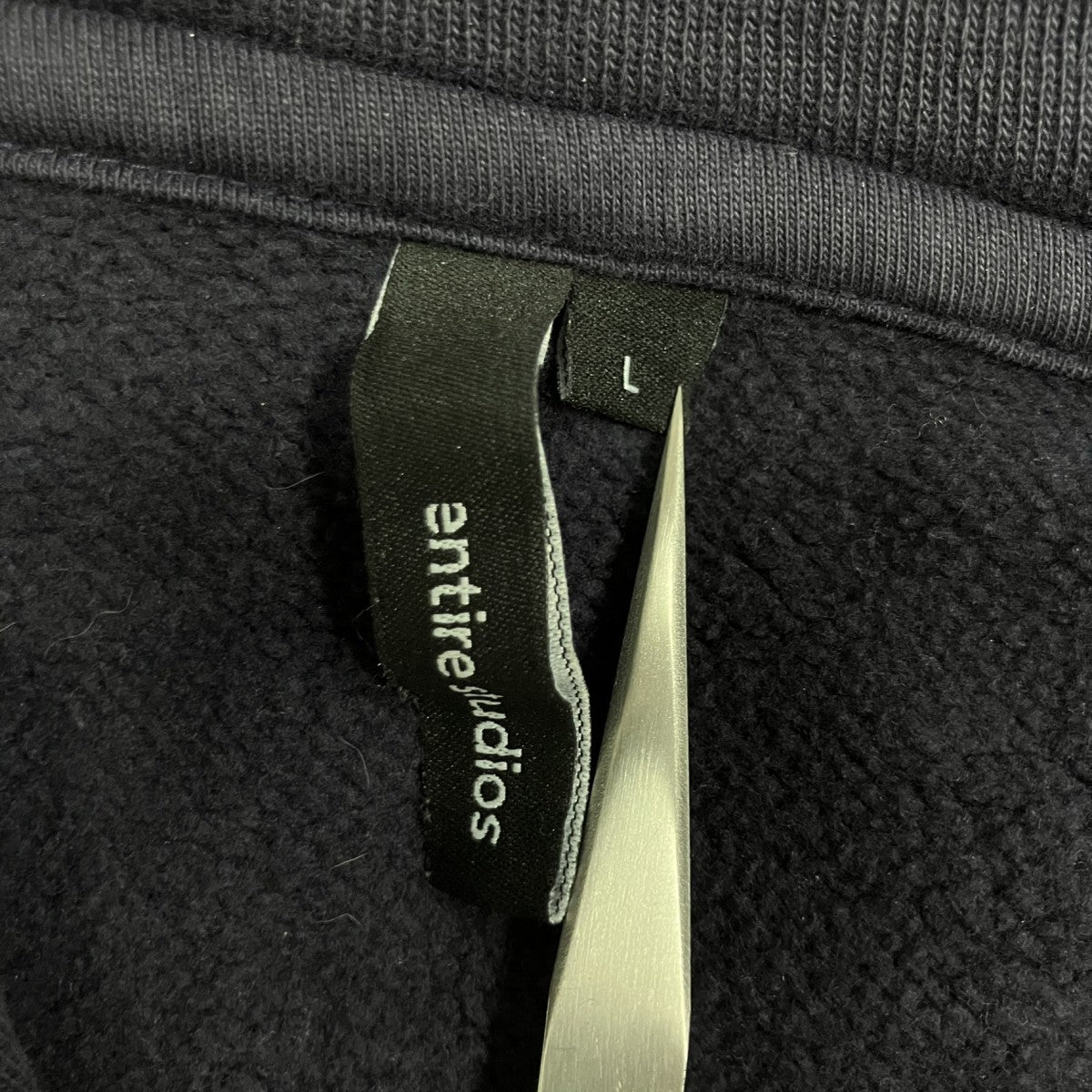 ジップアップフーディー