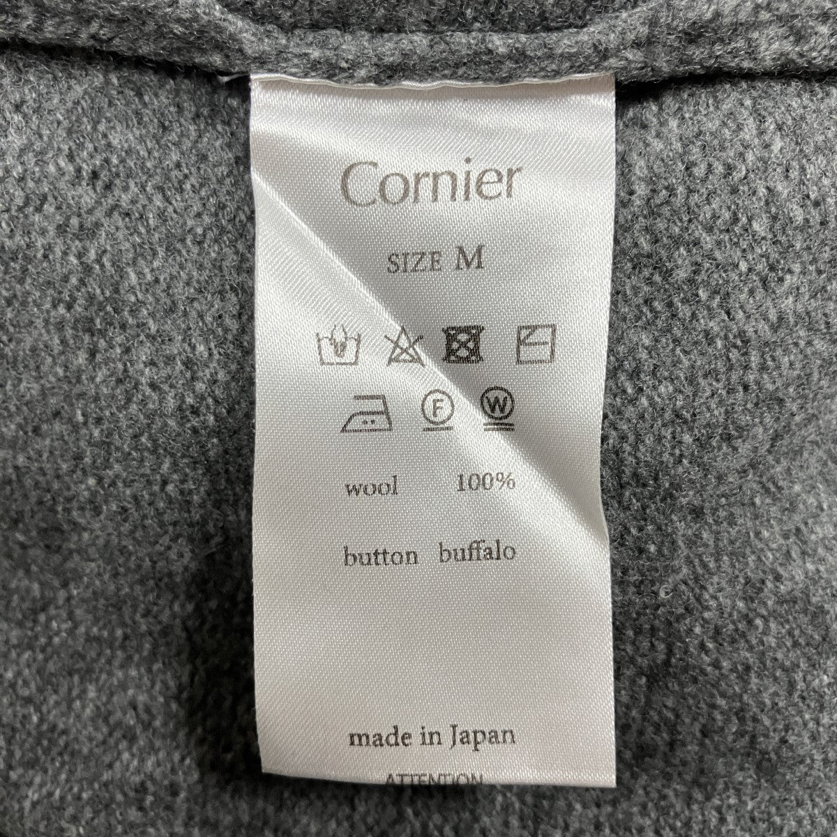 ニットポロシャツ
