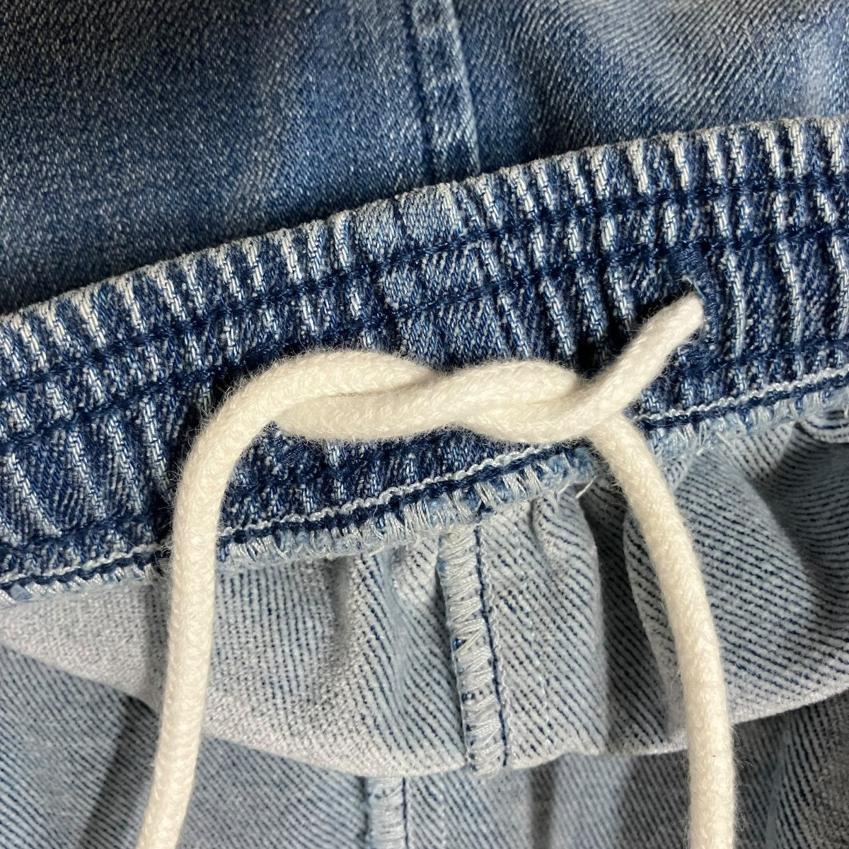 ALEXANDER WANG フェード加工ドローストリングデニムパンツ 古着・中古-5枚目のアイテム画像