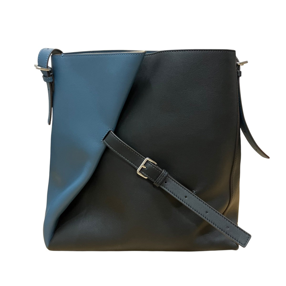 MARNI レザーショルダーバッグ 古着・中古-2枚目のアイテム画像
