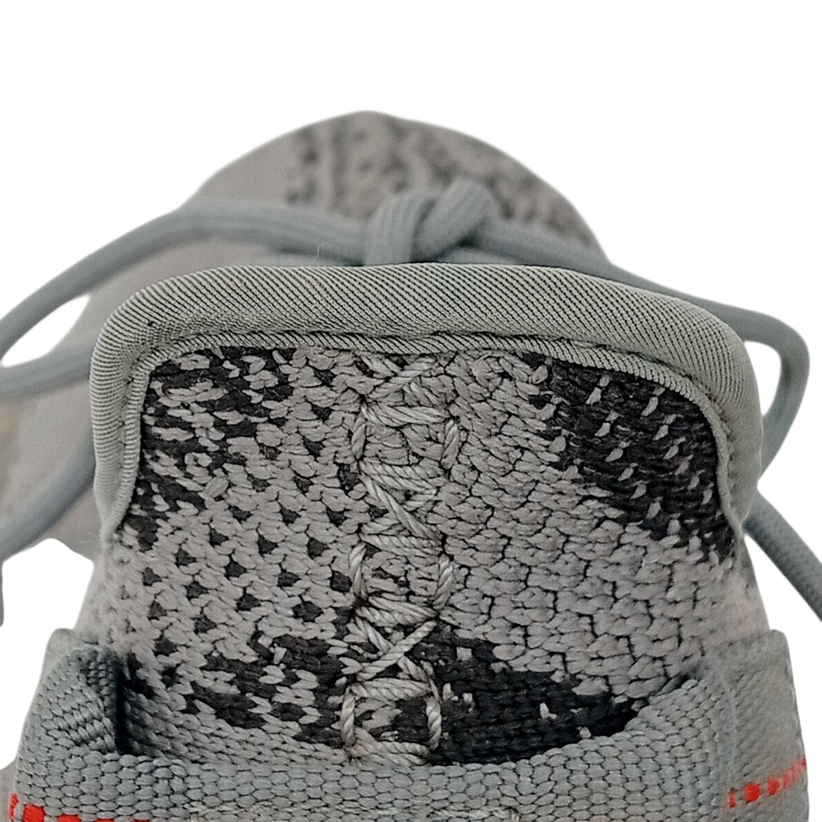 YEEZY BOOST 350 V2 BELUGA 2．0スニーカーAH2203