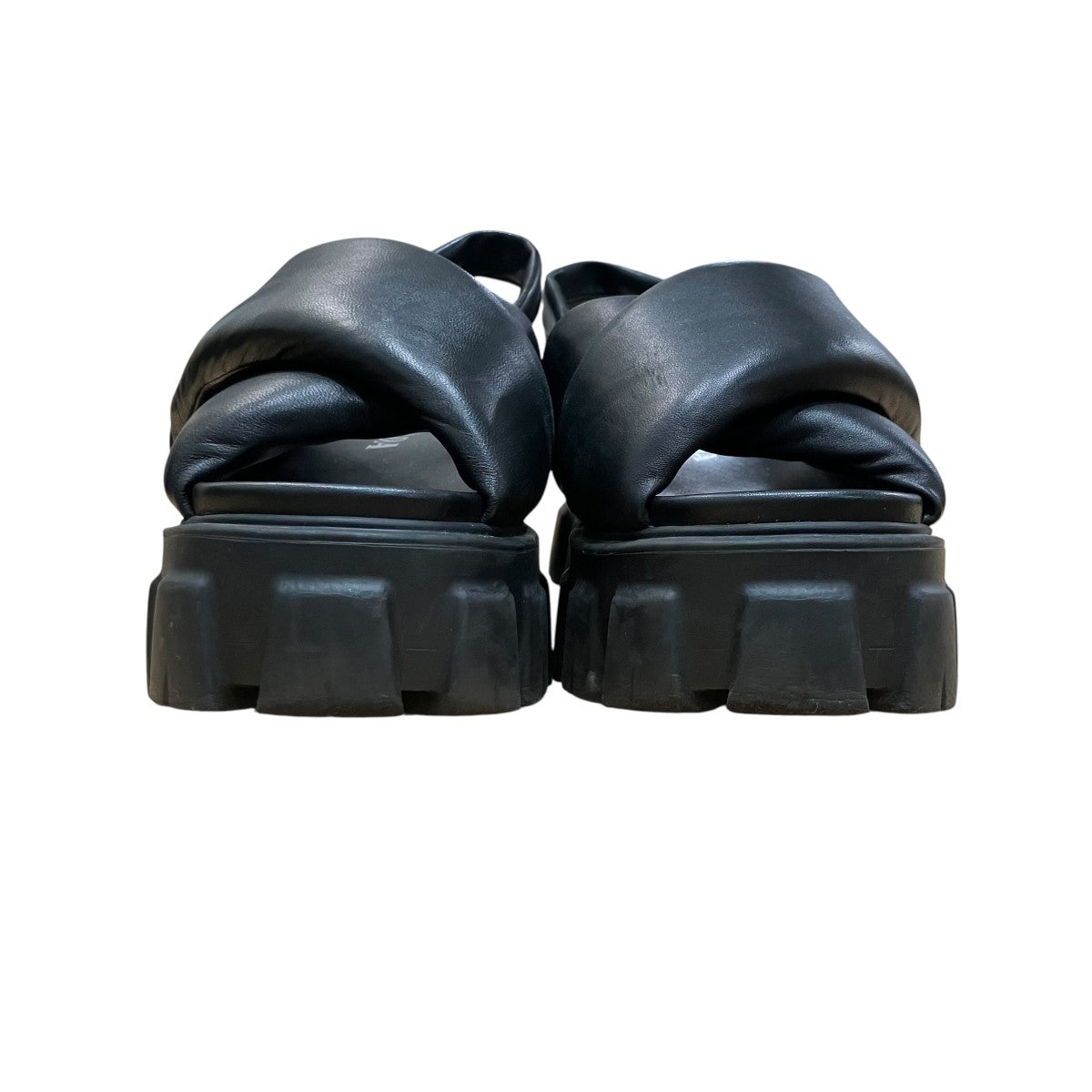 PRADA モノリストライアングルロゴナッパレザーサンダル 古着・中古-2枚目のアイテム画像