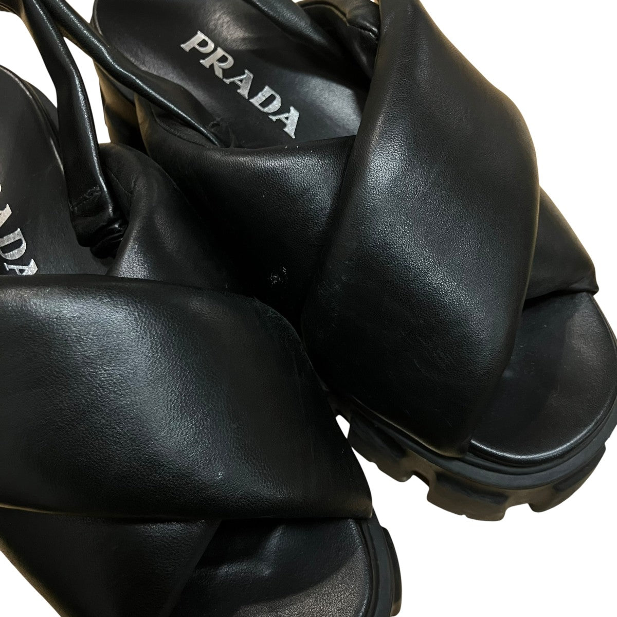 PRADA モノリストライアングルロゴナッパレザーサンダル 古着・中古-8枚目のアイテム画像
