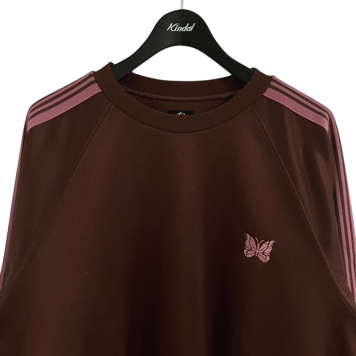 サイドラインパピヨン刺繍カットソー