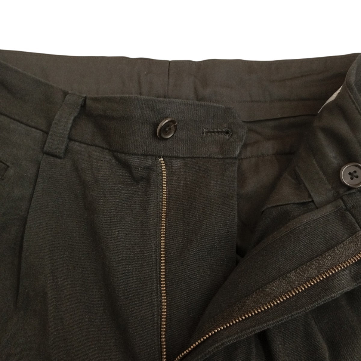 IRREGULAR COTTON TWILL TROUSERS2タックパンツ579-5240251
