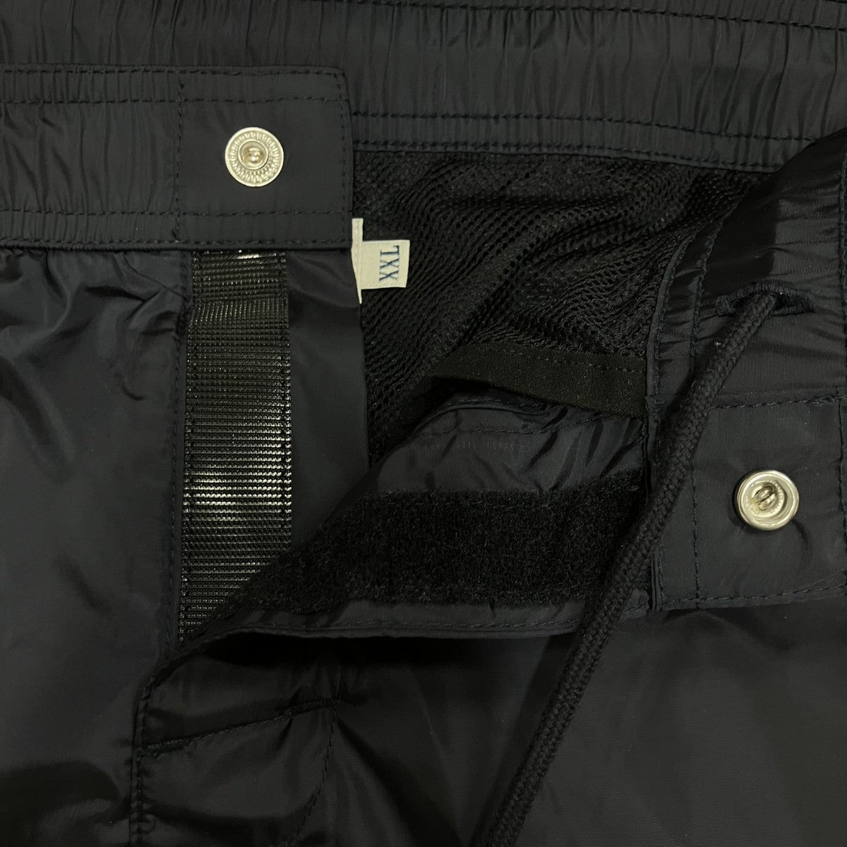 MONCLER ナイロンハーフパンツ 古着・中古-5枚目のアイテム画像