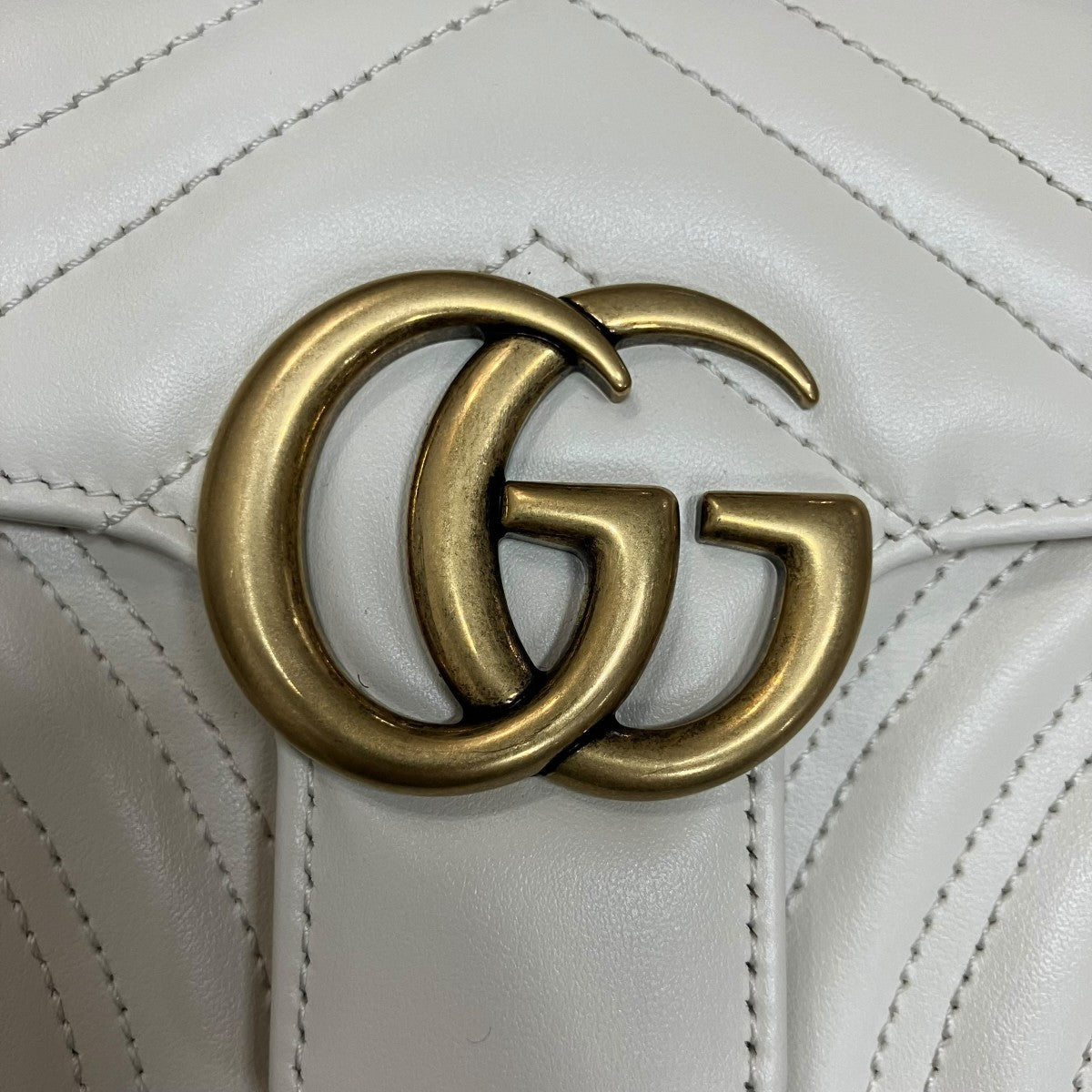 GUCCI(グッチ) チェーンショルダーバッグ 446744 - アイボリー サイズ