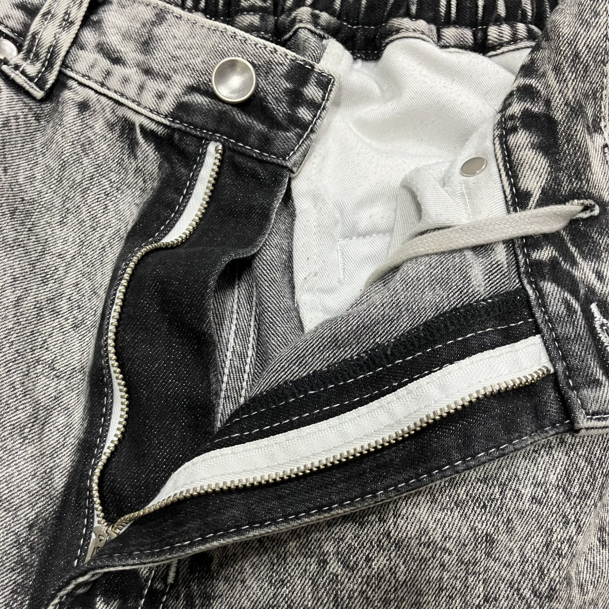 フェード加工デニムカーゴパンツ