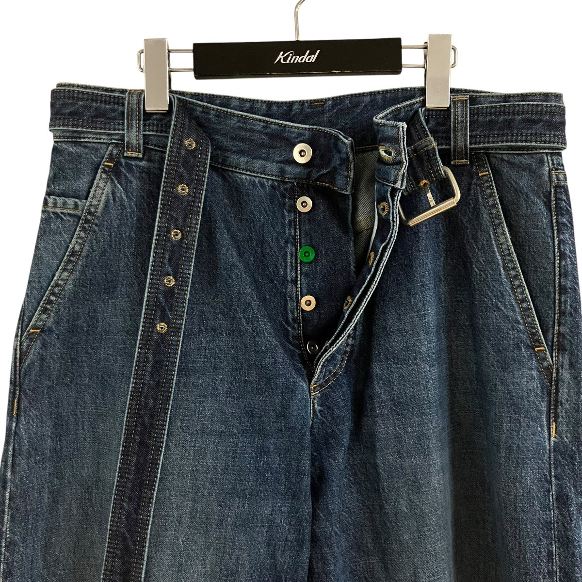 フェード加工ベルテッドデニムパンツ