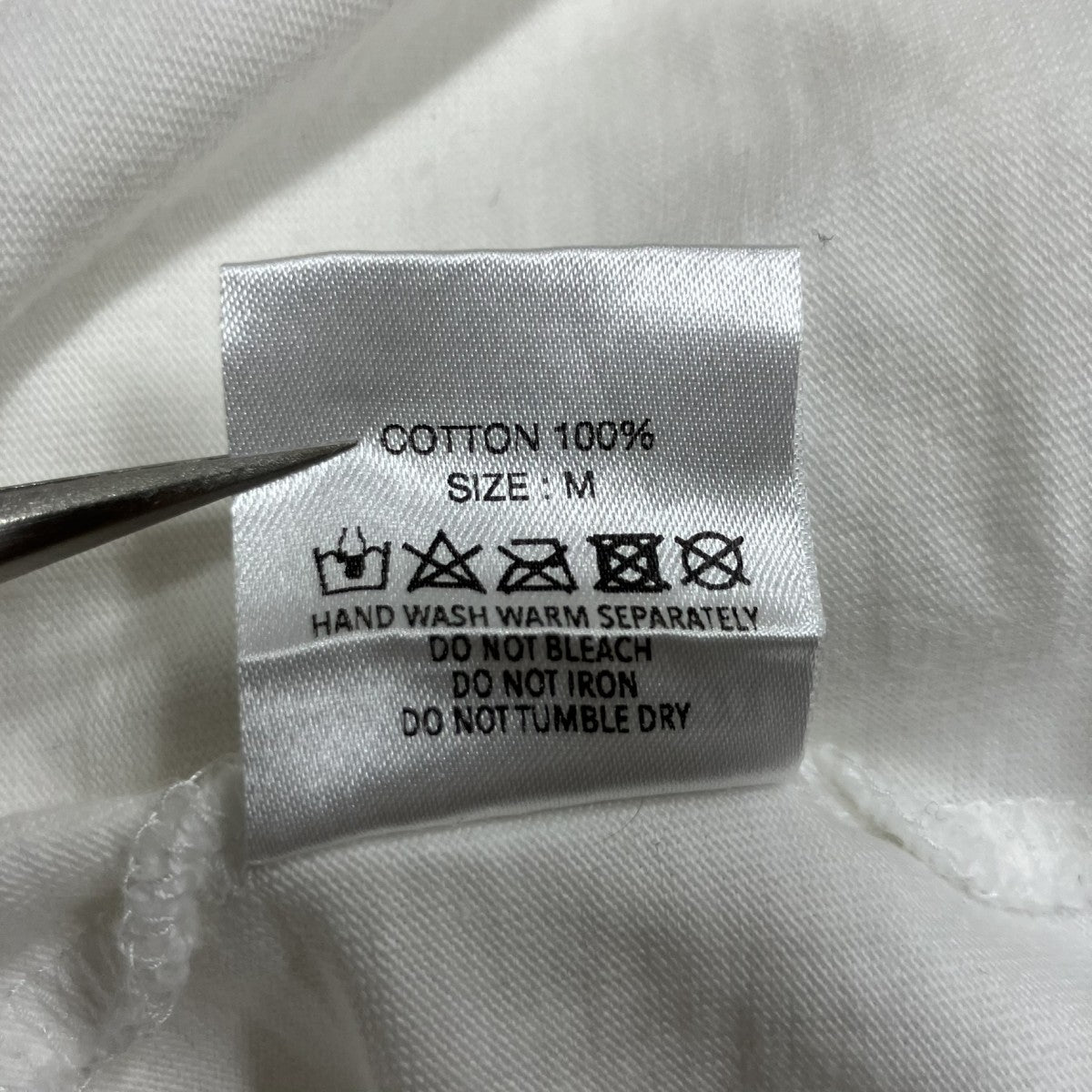 バックプリントTシャツ
