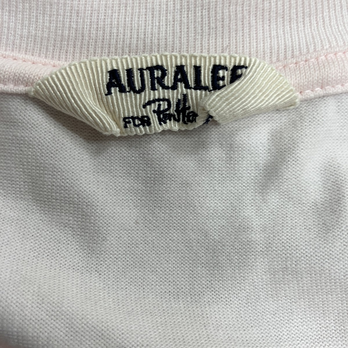 クルーネックTシャツ