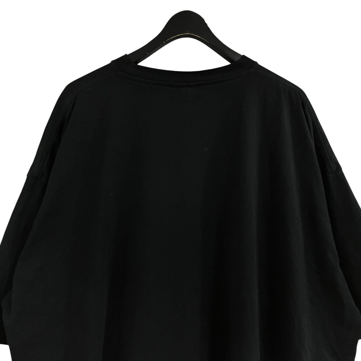 VETEMENTS(ヴェトモン) スタッズロゴTシャツ SS20TR420 ブラック