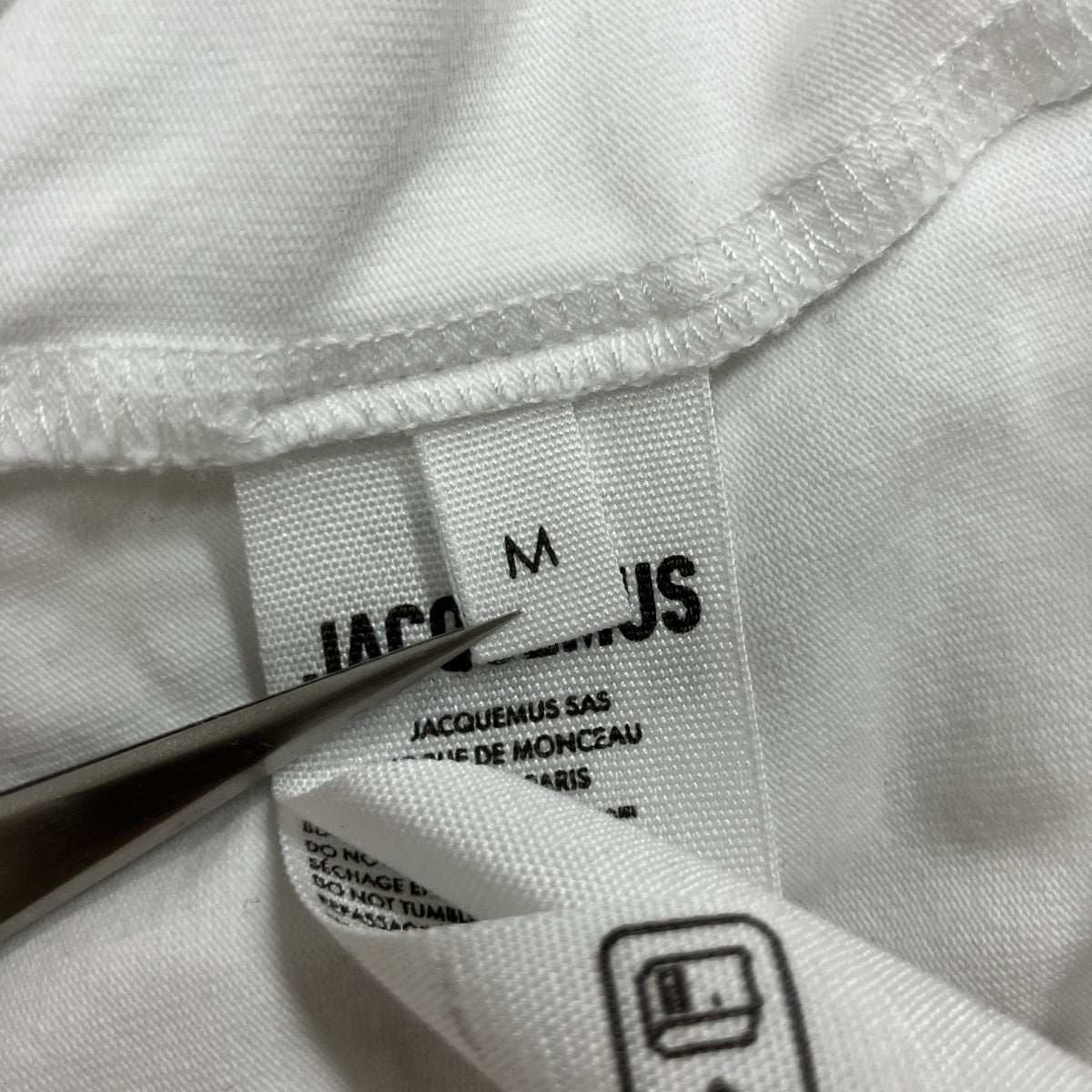 ロゴプリントTシャツ