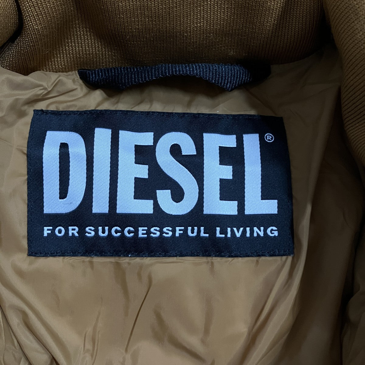 DIESEL クロップドエナメルダウンジャケット 古着・中古-5枚目のアイテム画像