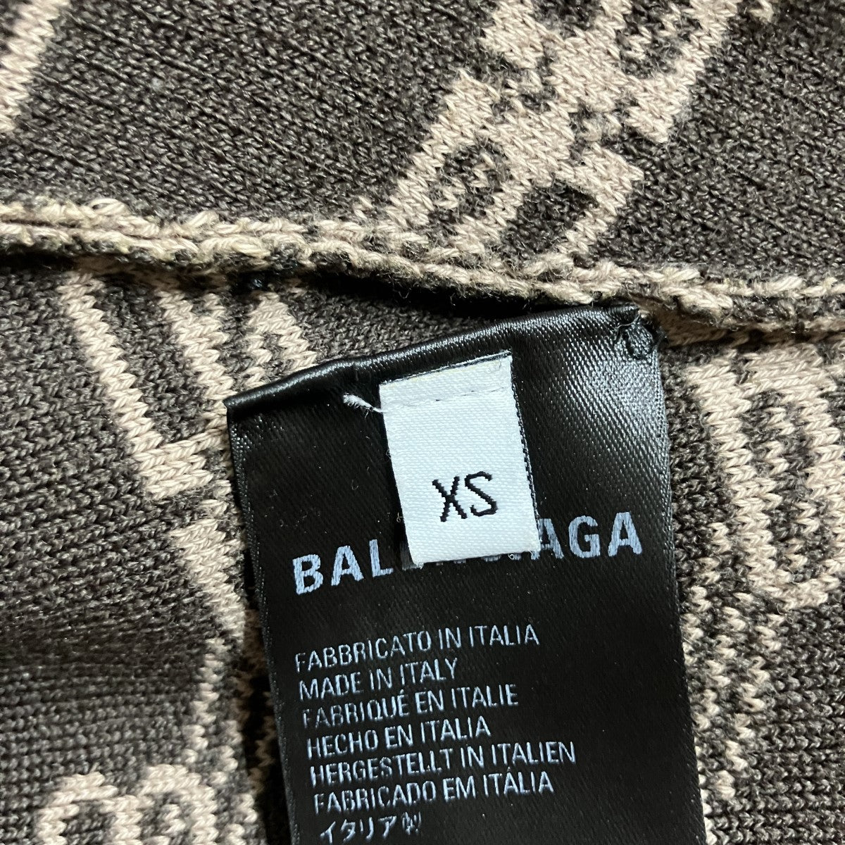 BB総柄ニット