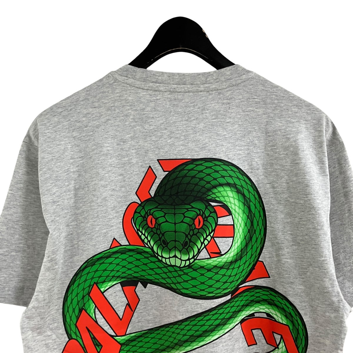 バックスネークプリント半袖Tシャツ