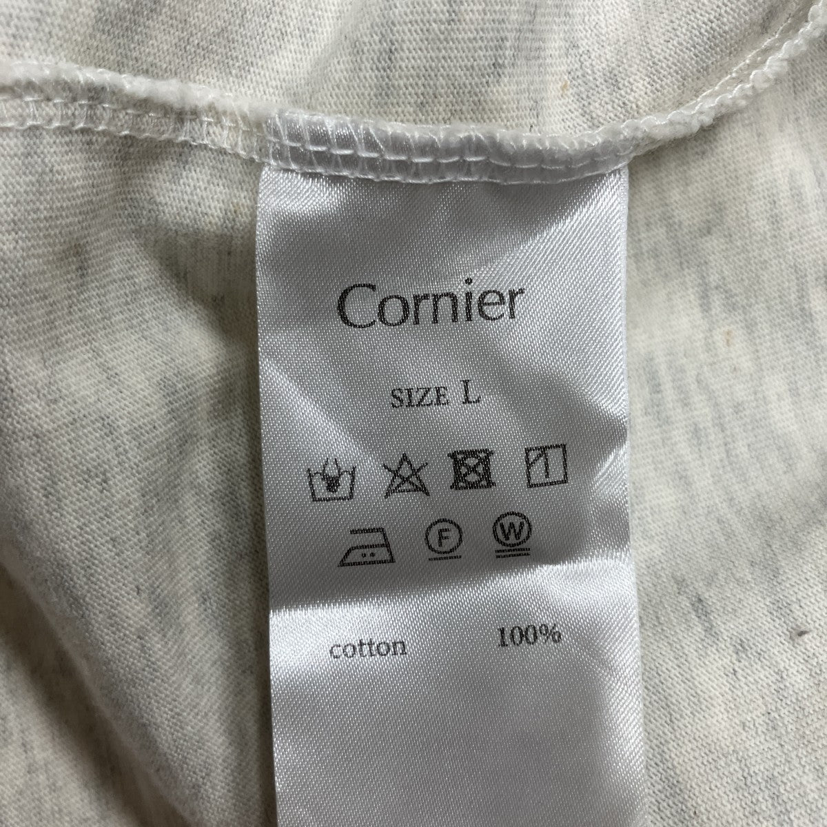 クルーネックTシャツ