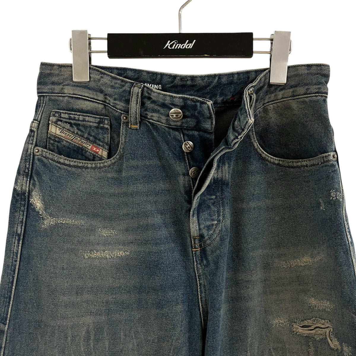 ダメージ加工デニムパンツ
