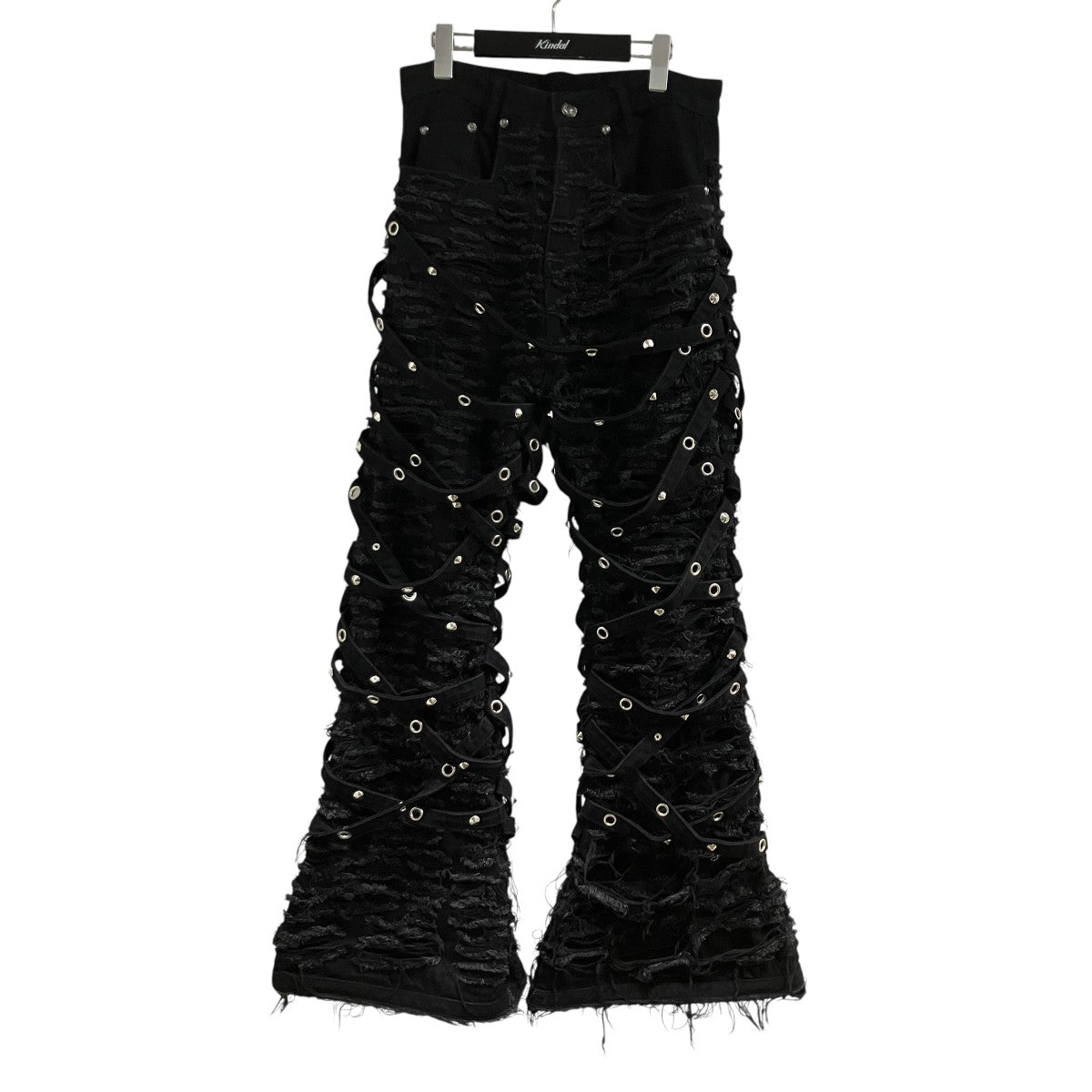 デストロイ加工デニムパンツ