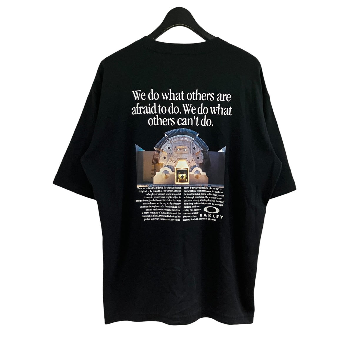 バックプリントTシャツ