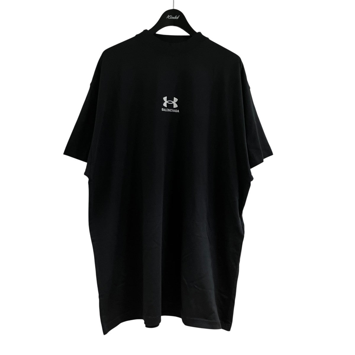 ロゴ刺しゅうTシャツ