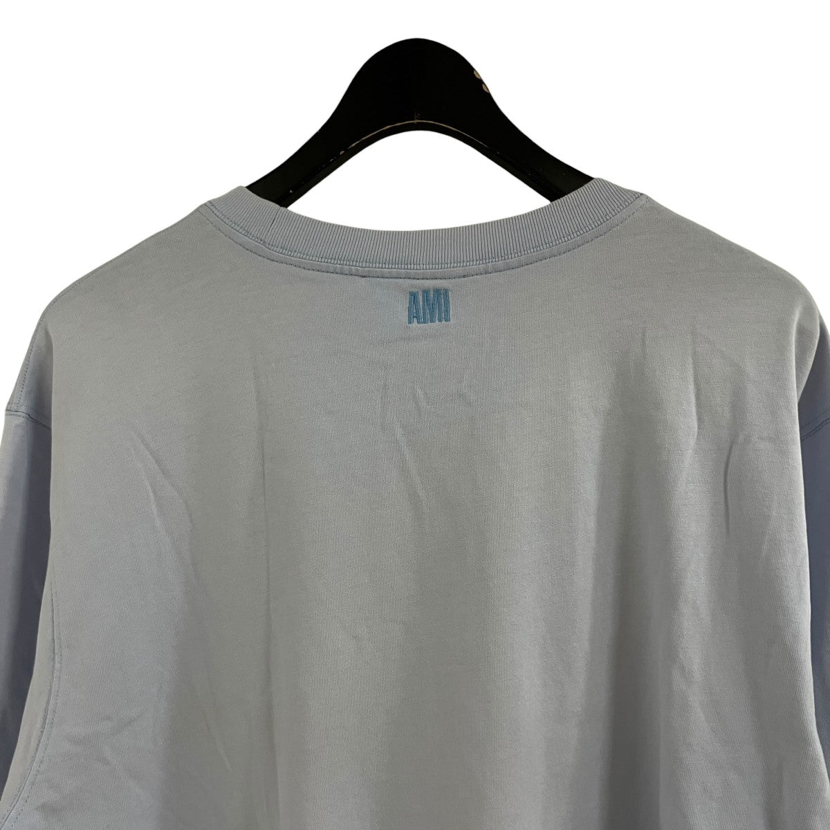 ロゴエンブロイダリーTシャツ
