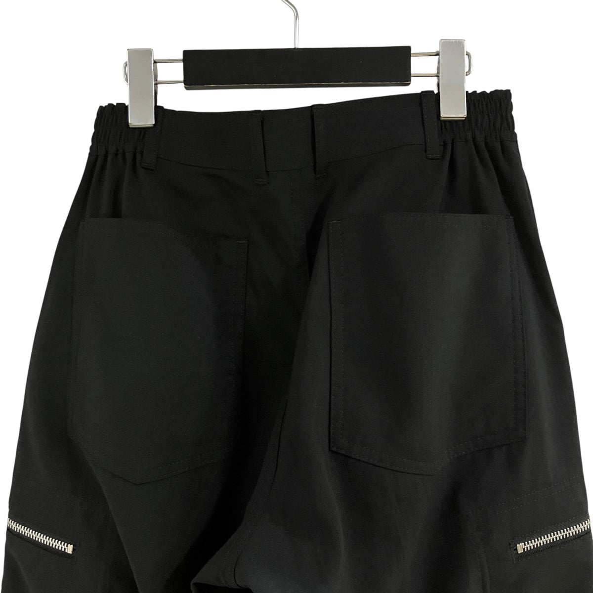 ジップパンツ