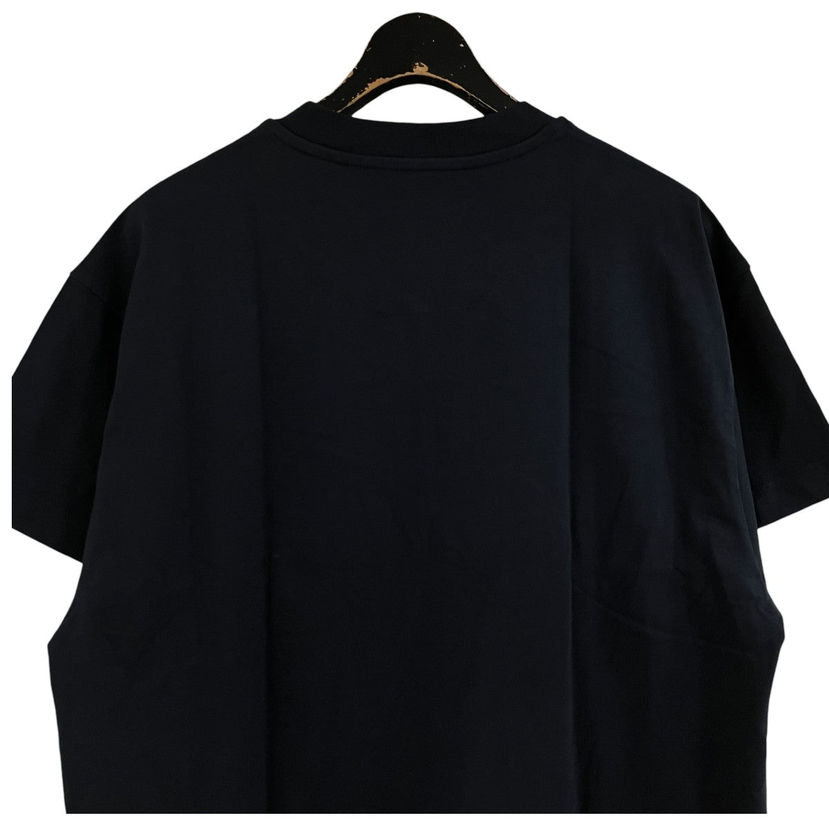 ロゴパッチTシャツ