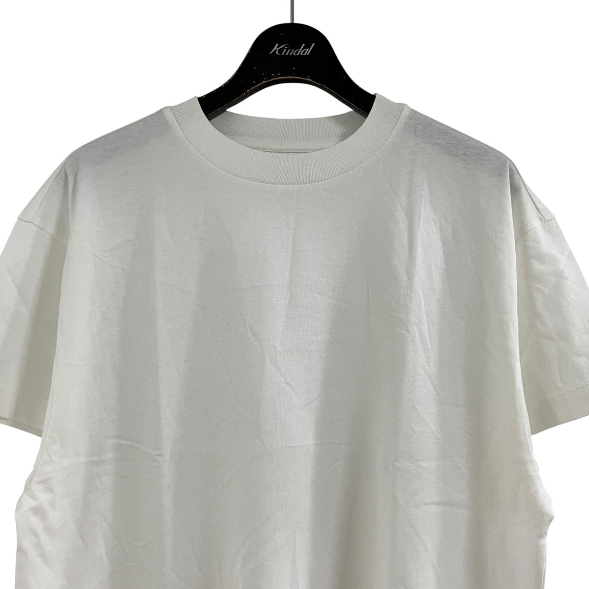 ロゴパッチTシャツ