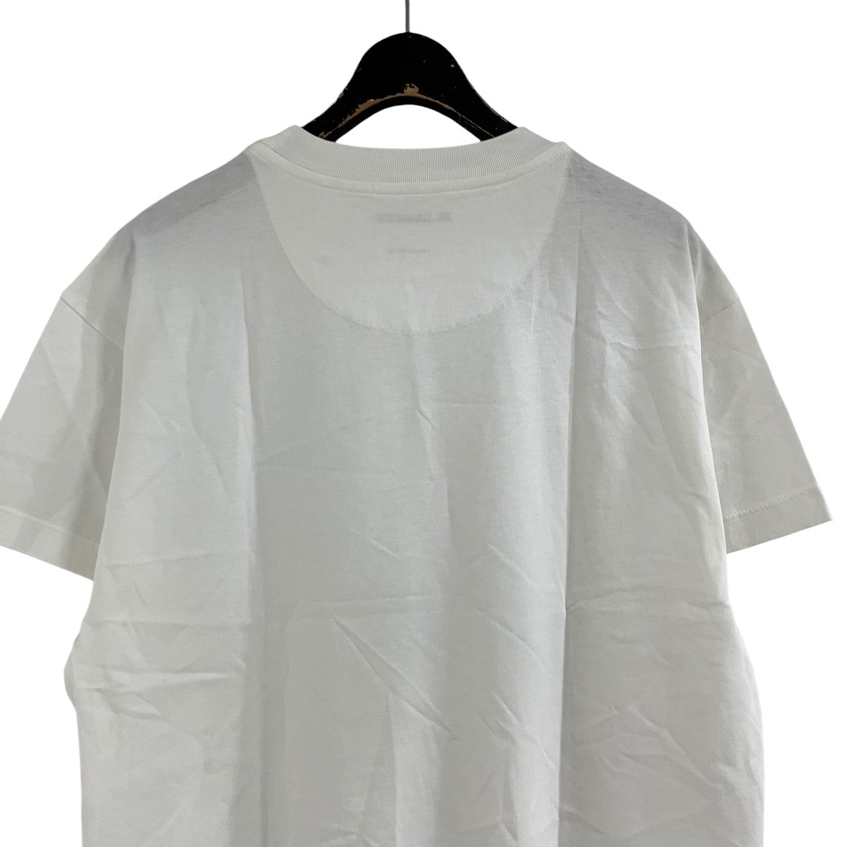 ロゴパッチTシャツ