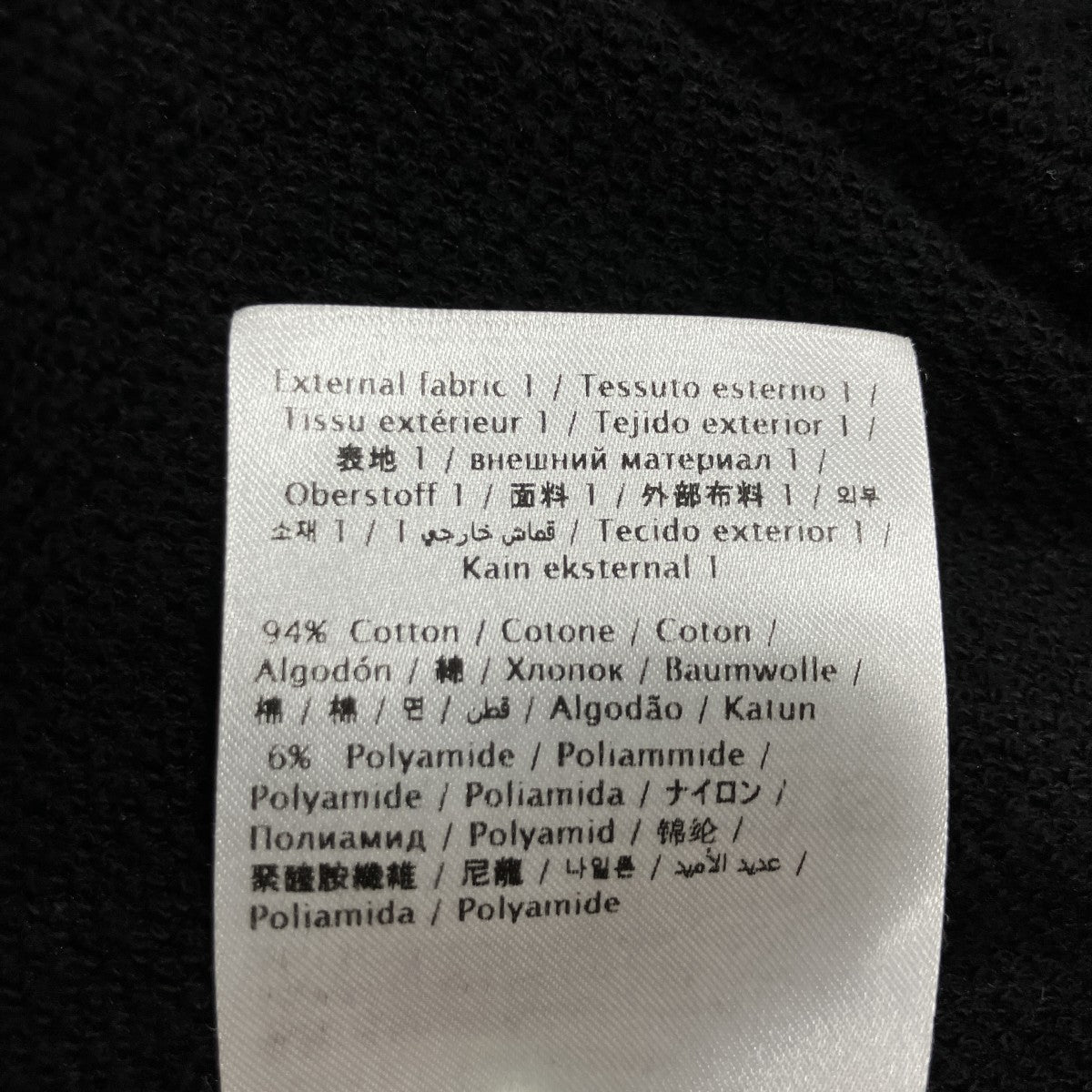 ジップアップパーカー
