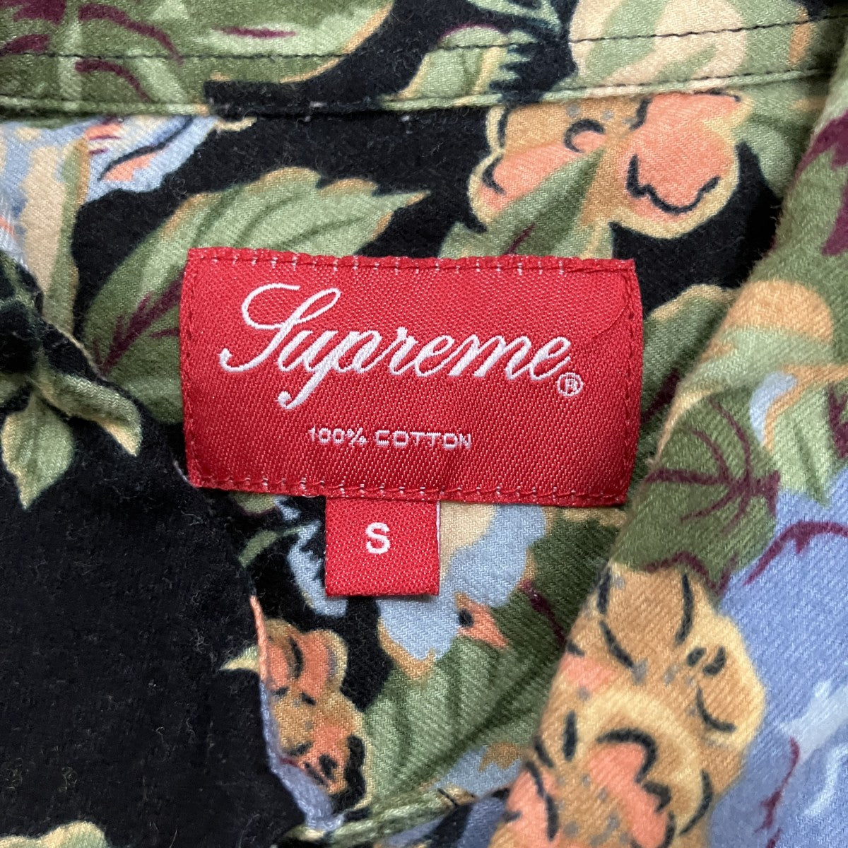 総柄シャツ