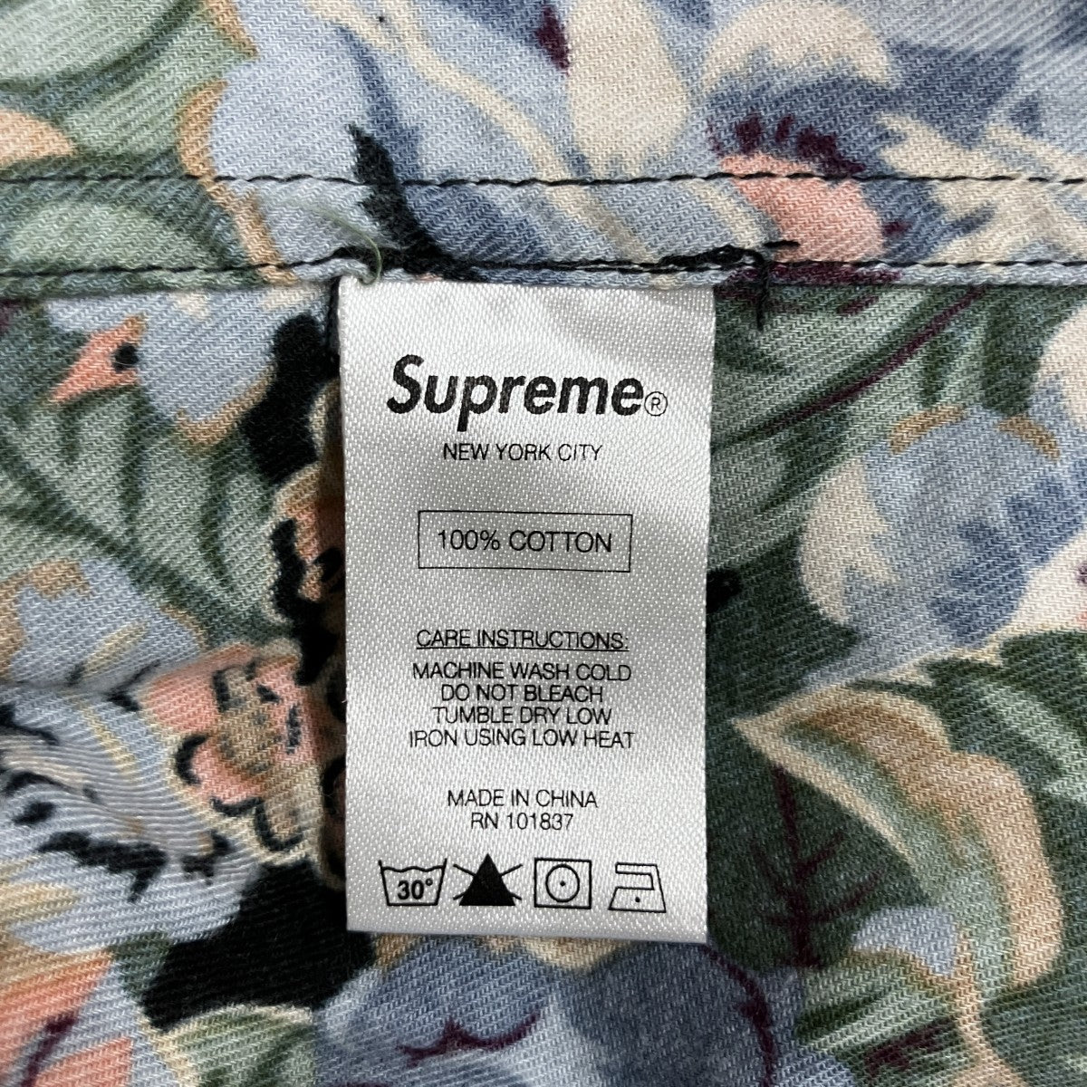 総柄シャツ