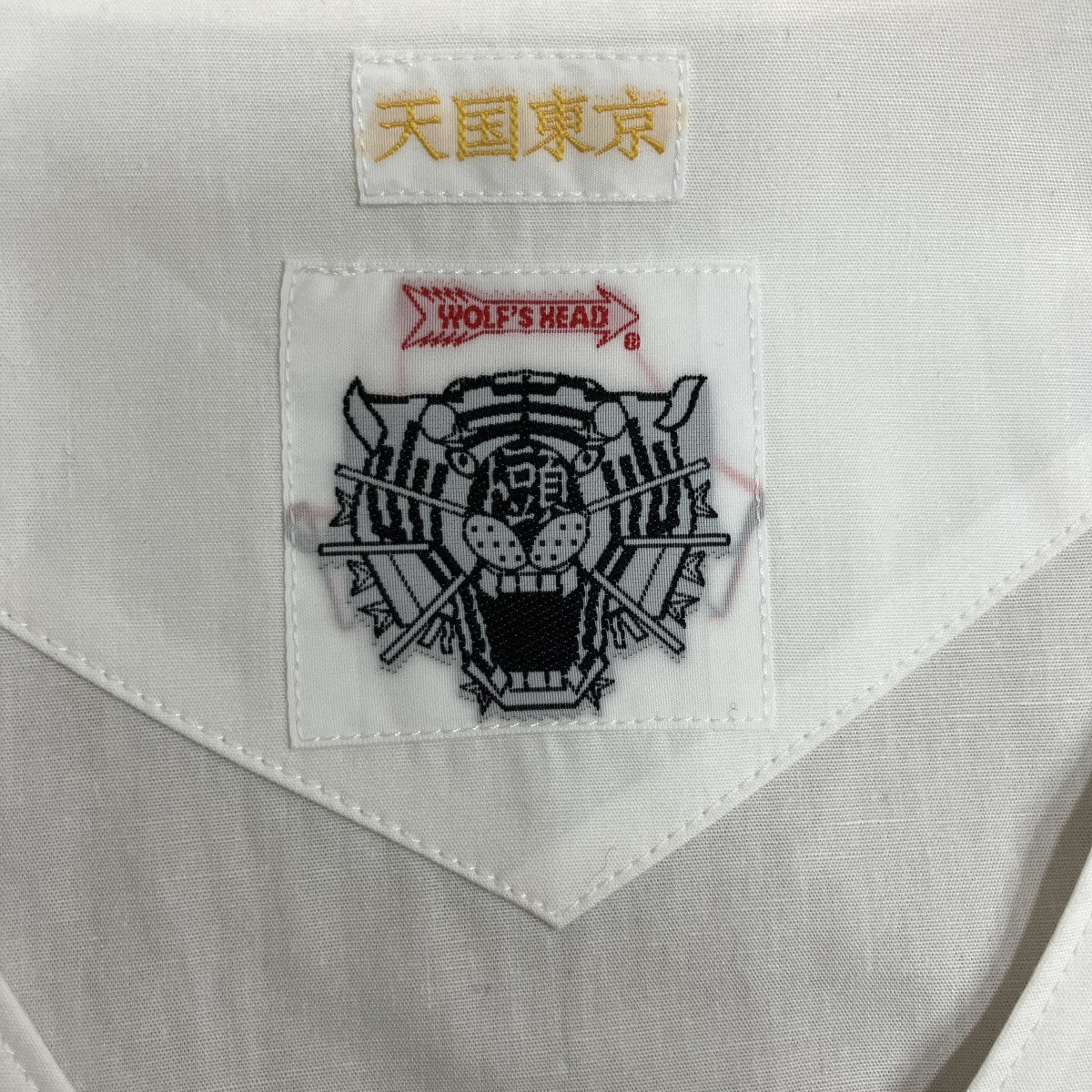 ノーカラーシャツ