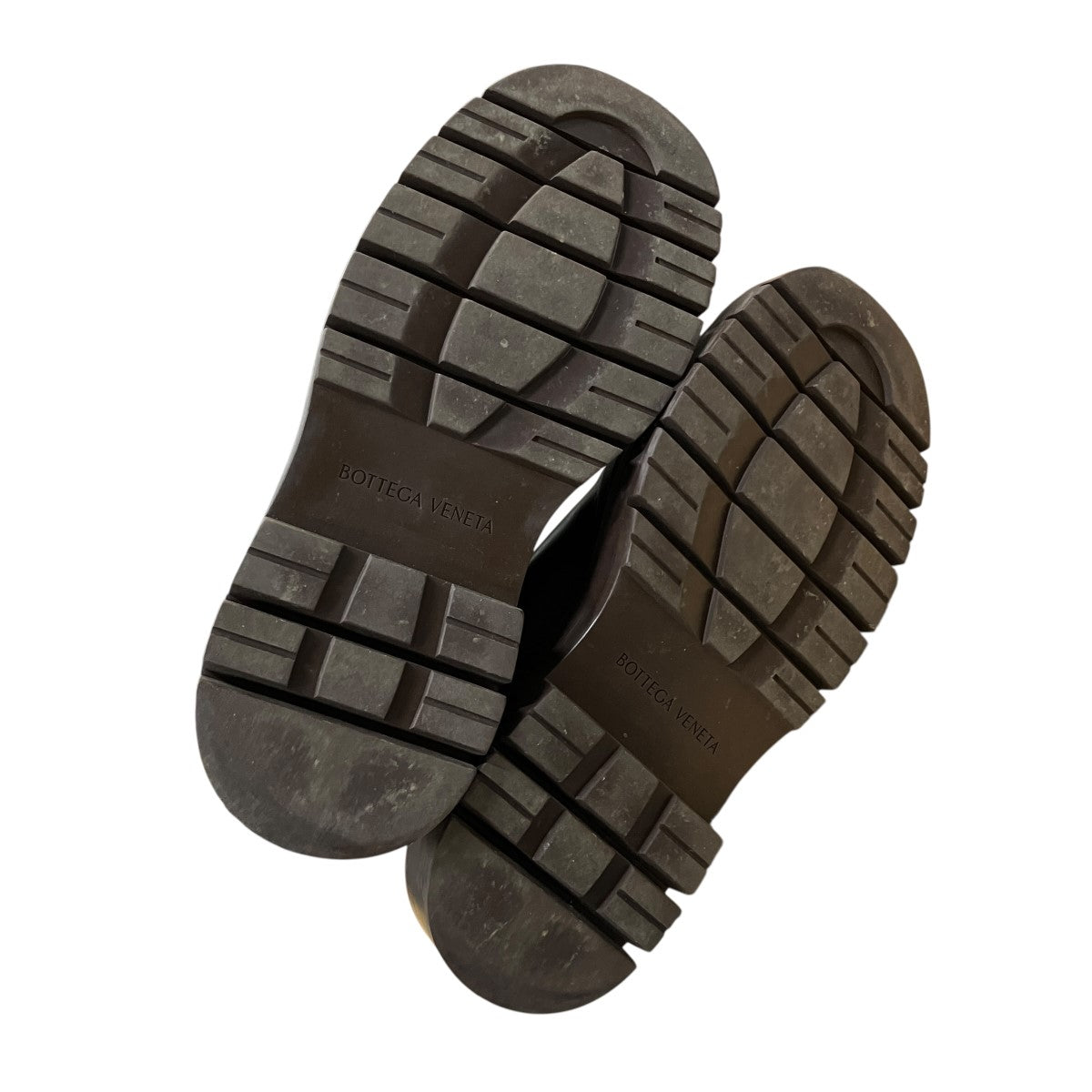 BOTTEGA VENETA(ボッテガヴェネタ) タイヤチェルシーブーツ ブラック