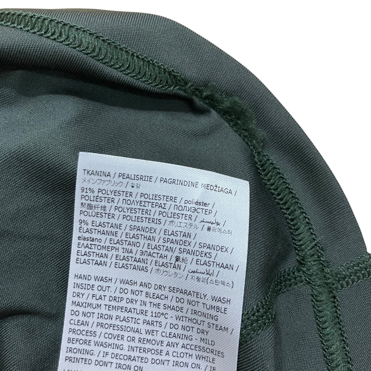 ロゴTシャツ