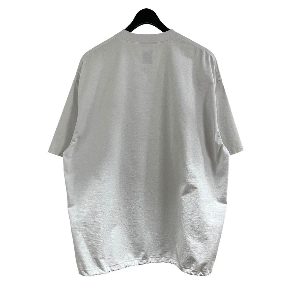 ロゴプリントTシャツ