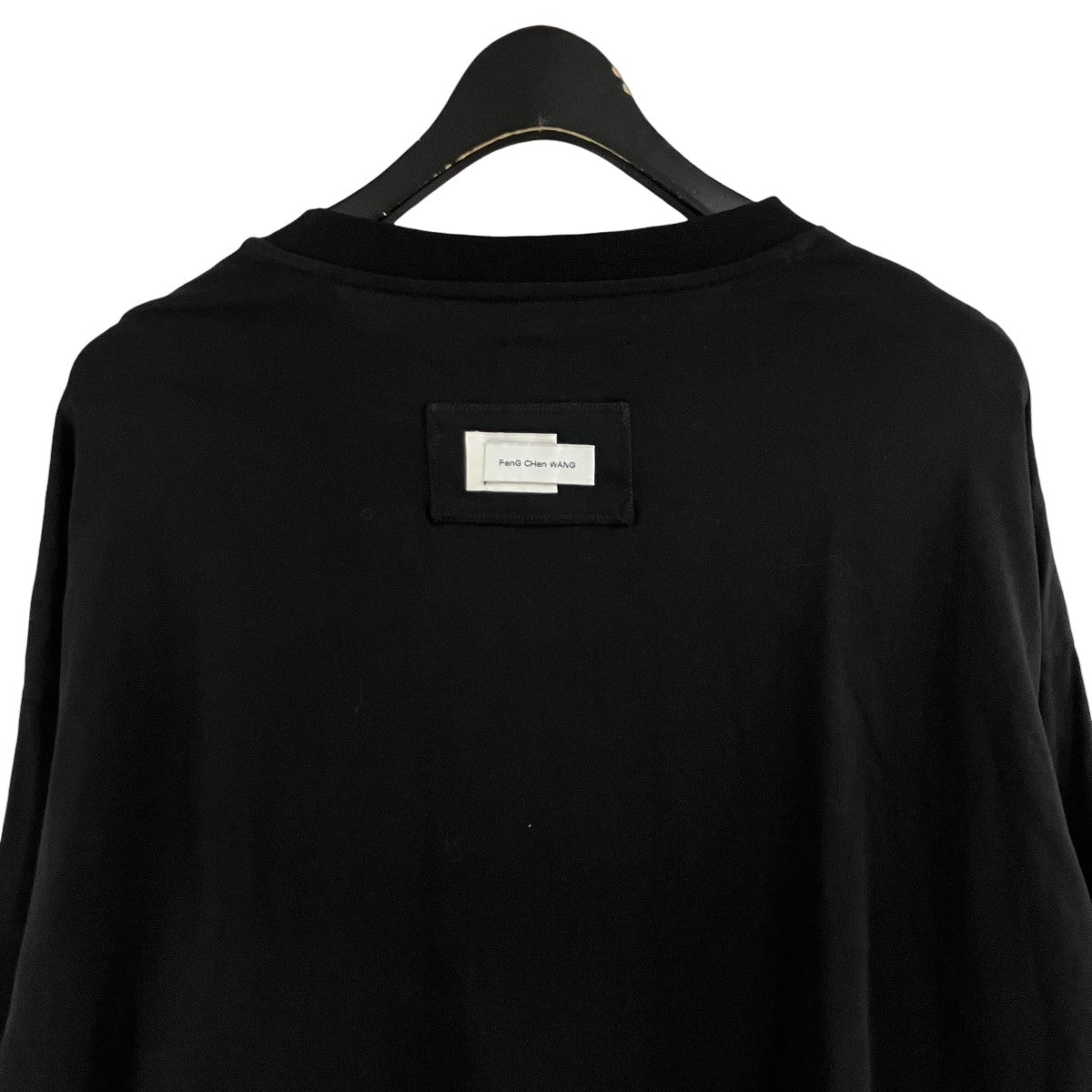 ロゴパッチレイヤードデザインTシャツ