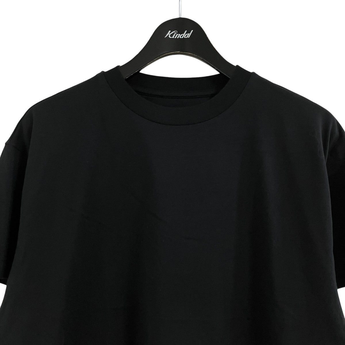 ロゴパッチTシャツ