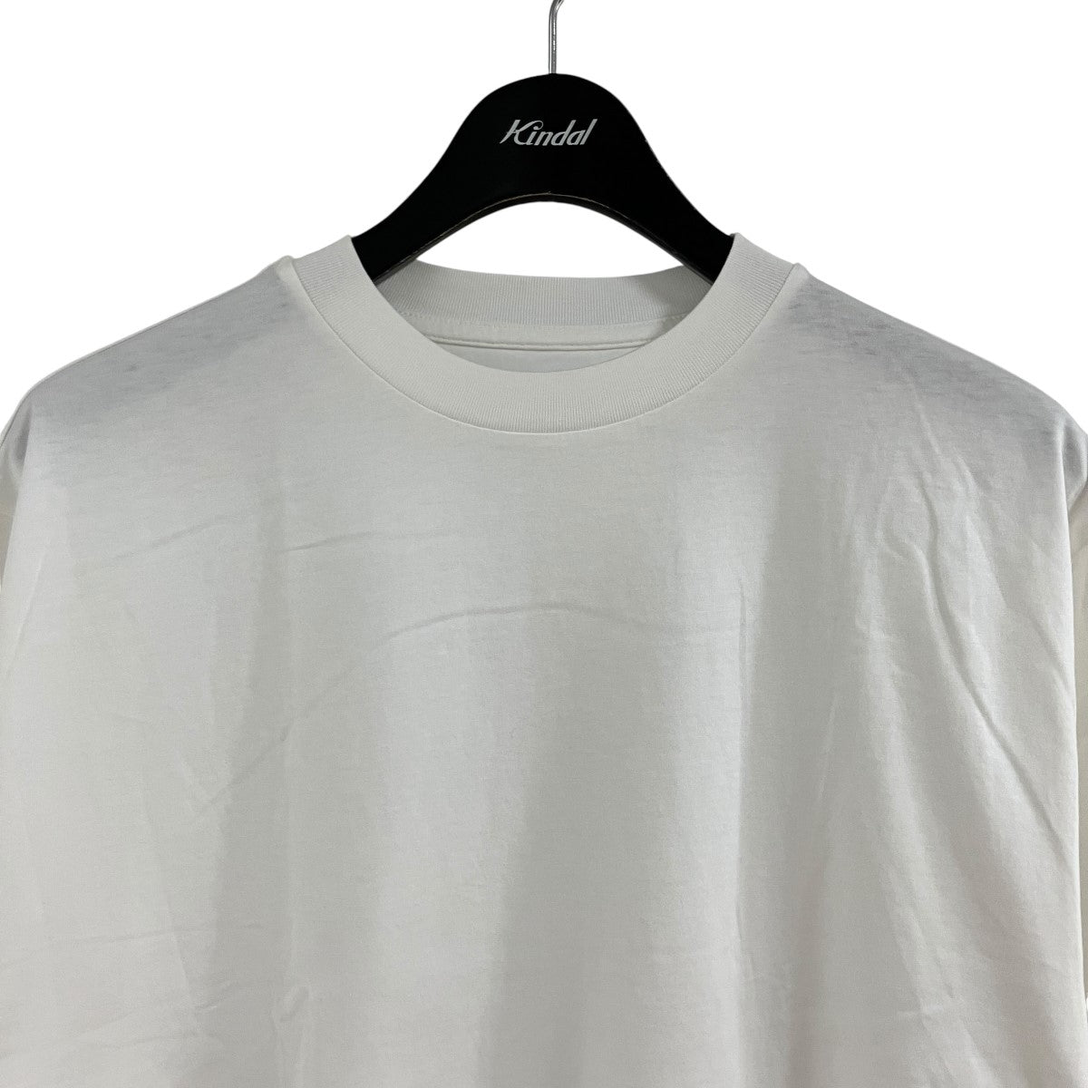 ロゴパッチTシャツ