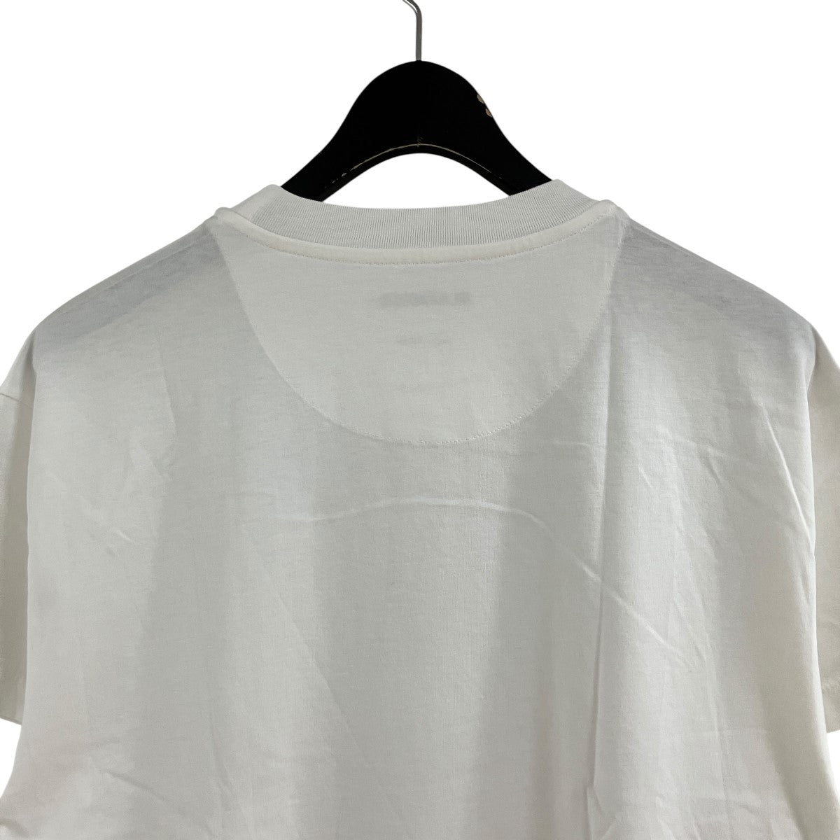 ロゴパッチTシャツ