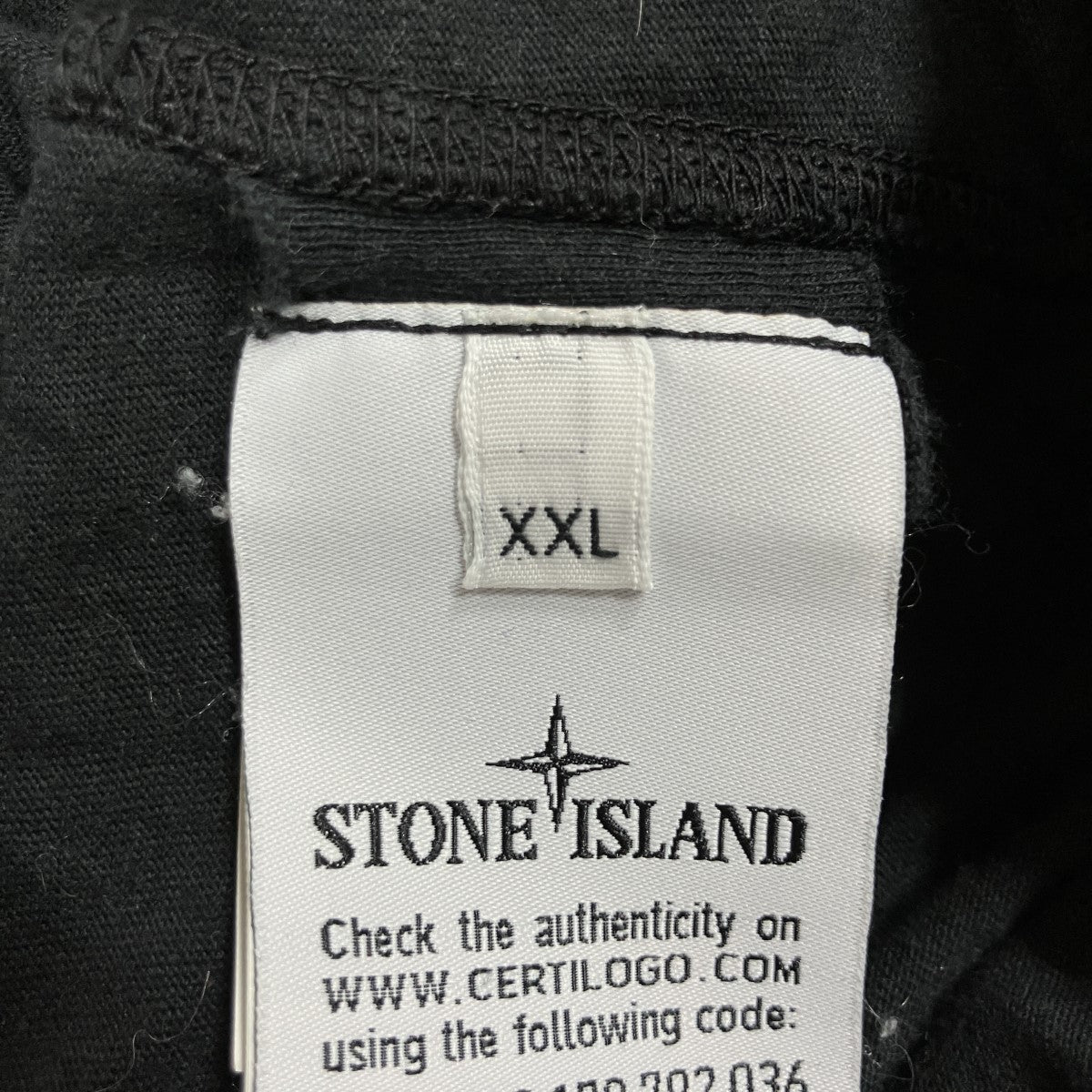 ロングスリーブロゴパッチTシャツ